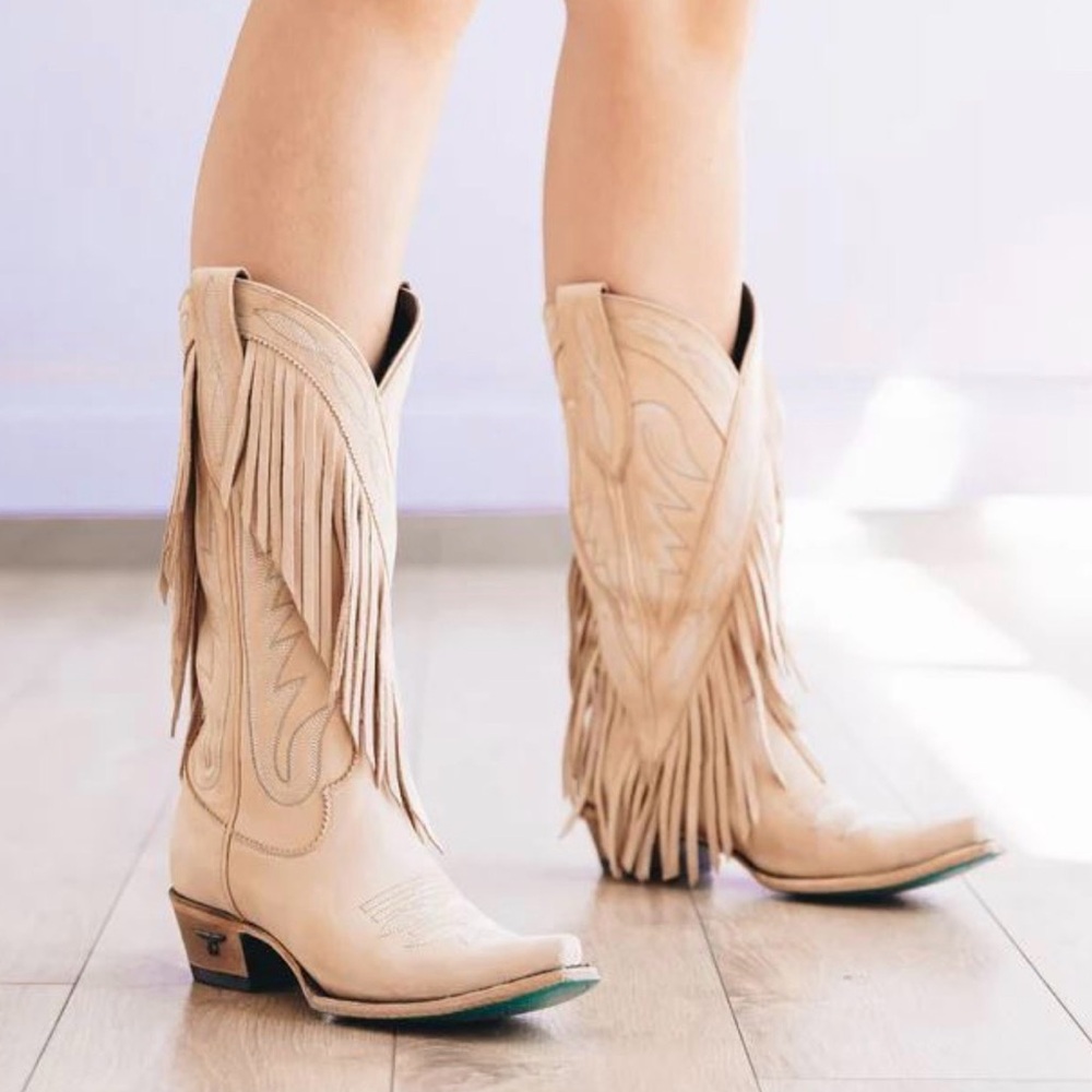 Brand new in box Senita Falls Lane Boot in Bone, size 8.